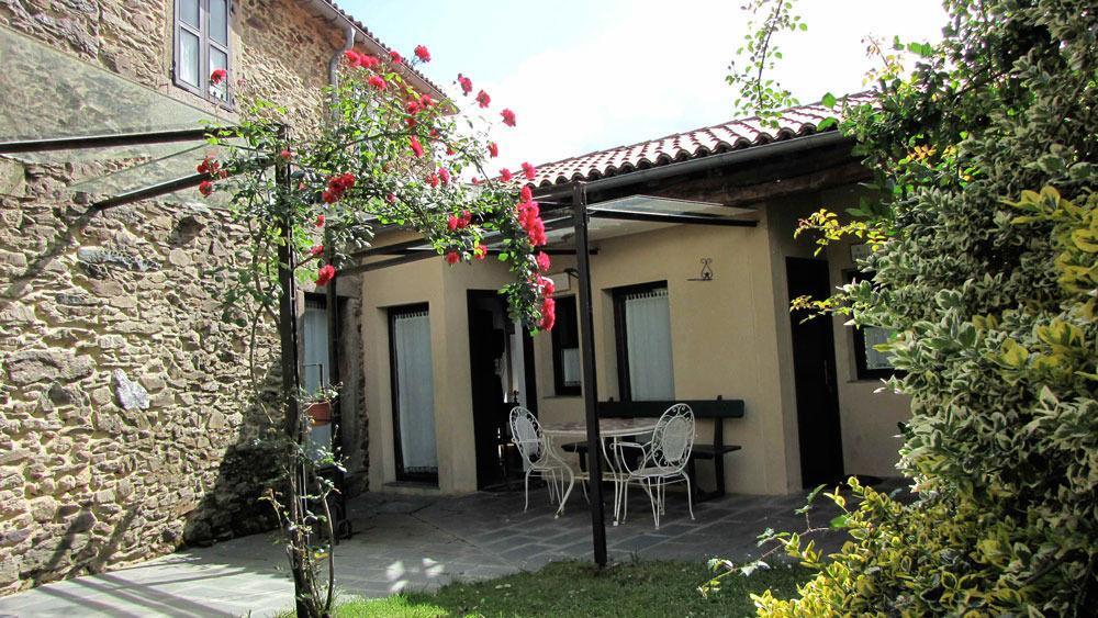 Casa Lucas Guest House Arzua Bagian luar foto