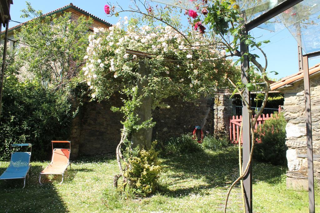 Casa Lucas Guest House Arzua Bagian luar foto