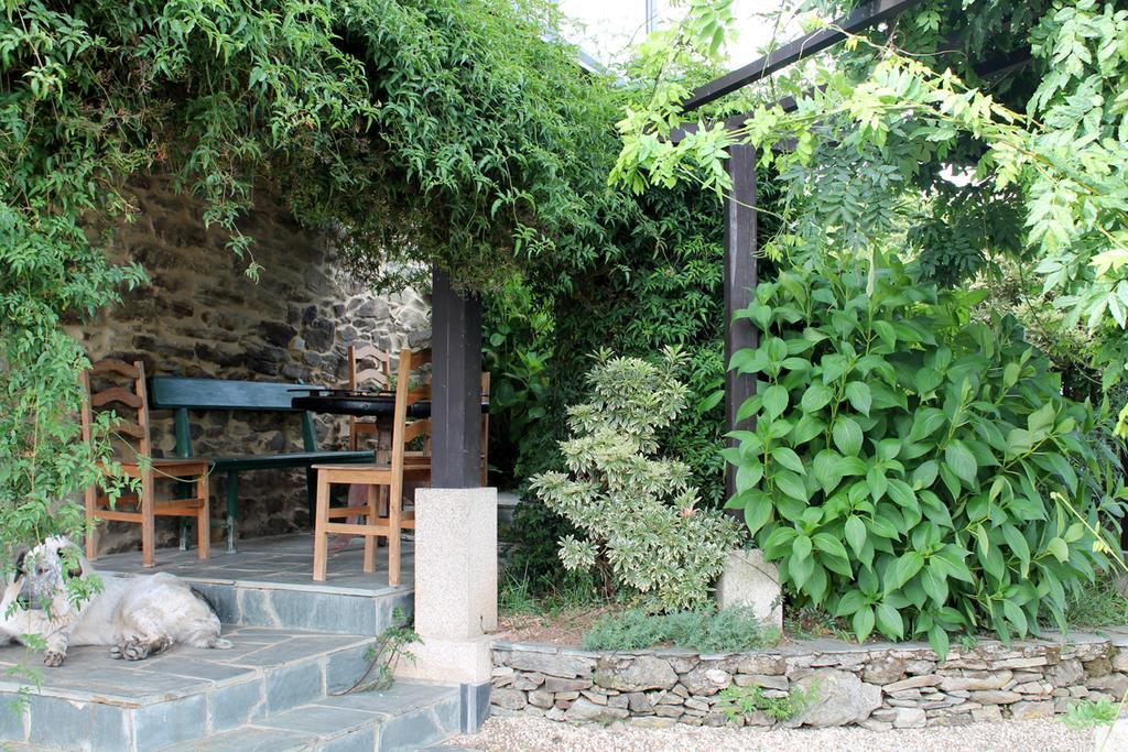 Casa Lucas Guest House Arzua Bagian luar foto