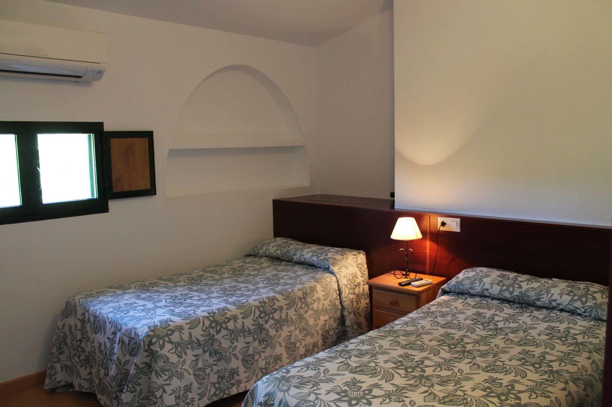 Casa Lucas Guest House Arzua Bagian luar foto