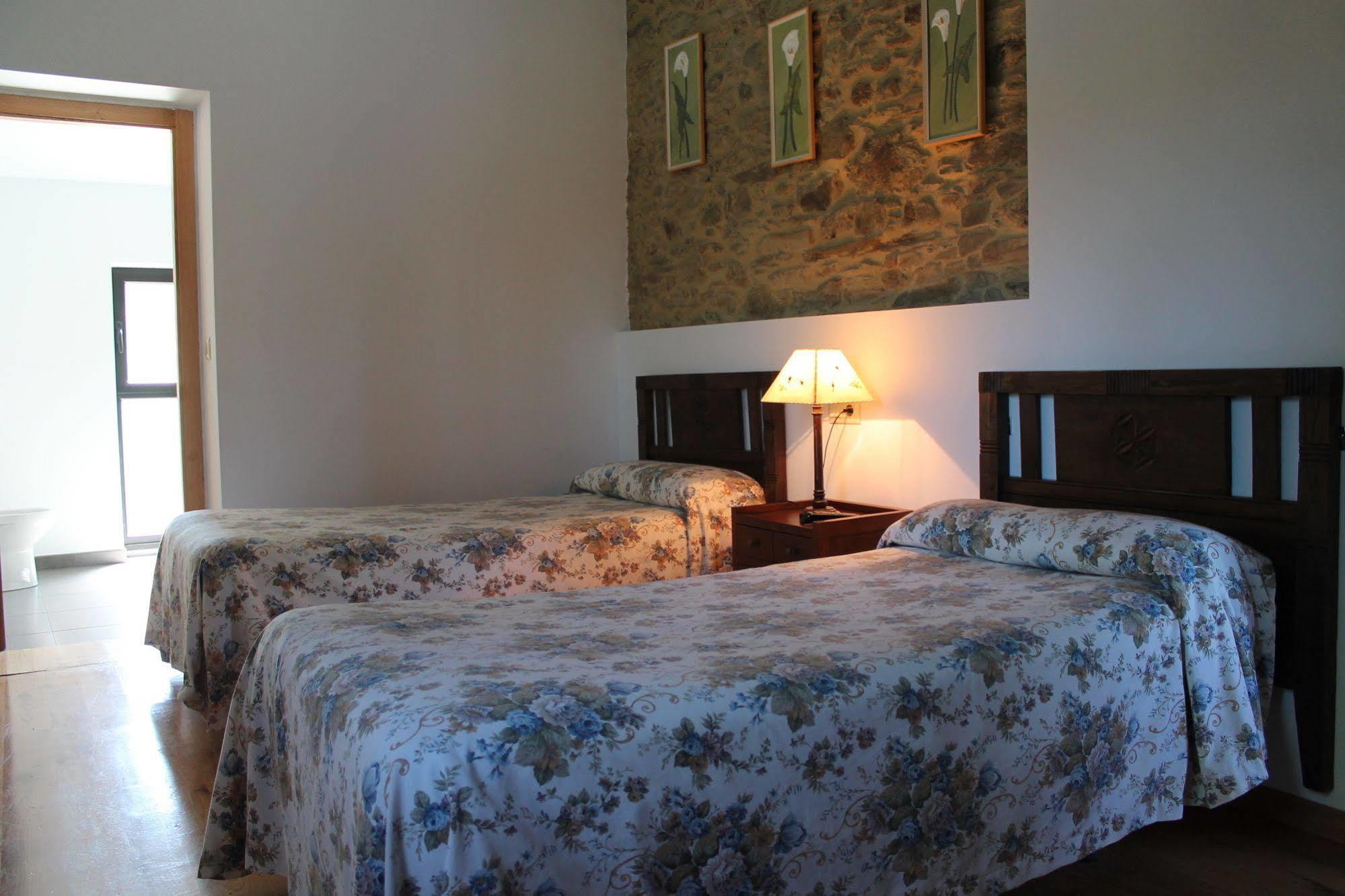 Casa Lucas Guest House Arzua Bagian luar foto